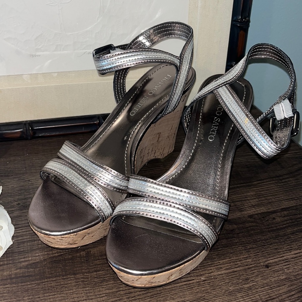 Franco Sarto Silver Strappy Platform Cork Leather Wedge Heel Open Toe sandals7.5